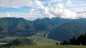 Il Massiccio del Grappa visto dal Monte Avena