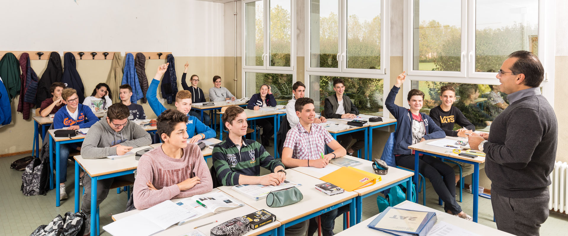 Le immagini a corredo del presente articolo rappresentano aule dell'Istituto Tecnico Agrario Domenico Sartor di Castelfranco Veneto (per gentile concessione della Dirigente Scolastica prof. A. Alban)